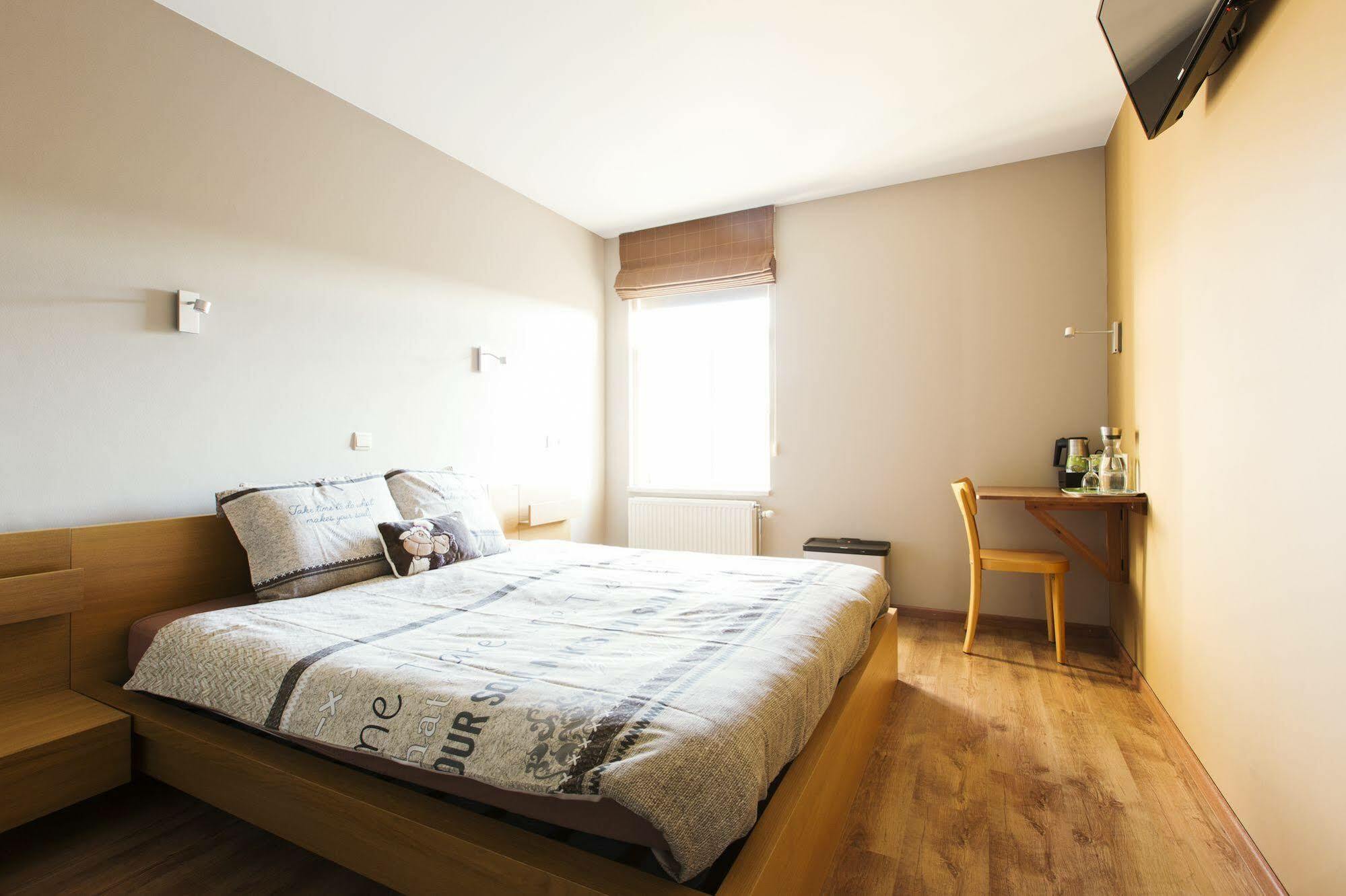 Hoevehotel رونس المظهر الخارجي الصورة